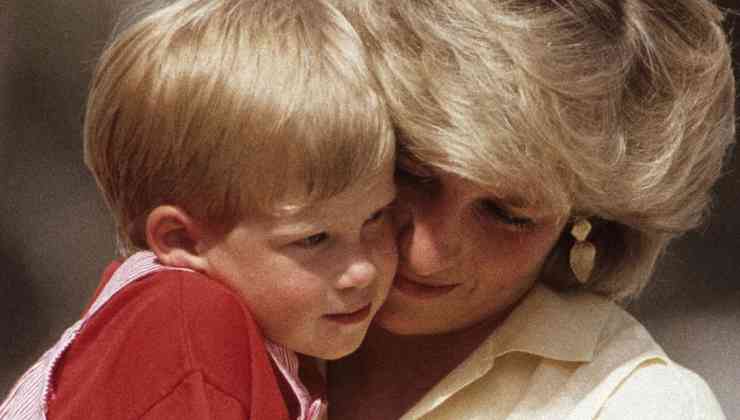 Principe Harry desiderio Lady Diana prima di morire