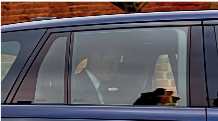 Polemiche sull'auto di William e Kate