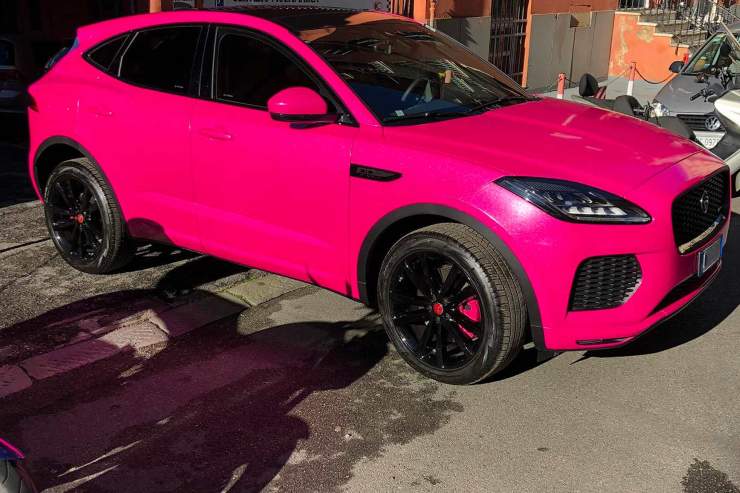 Jaguar E-Pace di Elettra Lamborghini